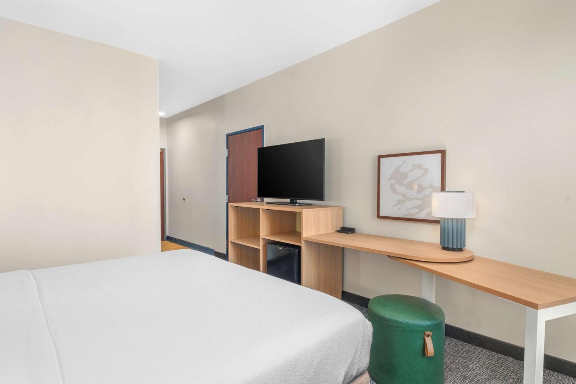 Spark By Hilton Minot Exterior foto